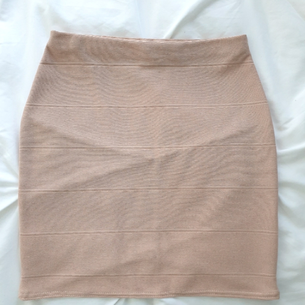 Missguided mini skirt, size S - Picture 2 of 5